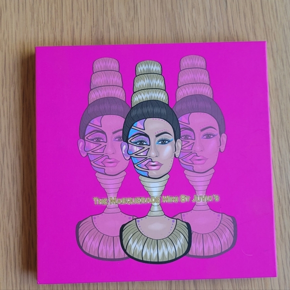 Make-up pallet (masquerade mini by juvia's) - Picture 1 of 3